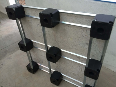 Base Híbrida Aço e Plástico